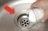 Vienkārši ieberu notekā un uzleju verdošu ūdeni: 3 pārbaudīti veidi, kā iztīrīt caurules pēc pieredzējušu meistaru ieteikumiem
