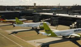 “airBaltic” finanšu izaicinājumi – vajadzēs 150 miljonus: vai valstij atkal būs jāpalīdz nacionālajai lidsabiedrībai