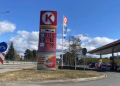 Degvielas cenas Latvijā sasniegušas jaunu rekordu: dīzelis pārsniedz 2 eiro robežu