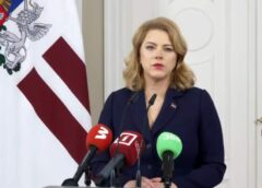 Premjere Siliņa sola iespaidīgu virspeļņas nodokli degvielas tirgotājiem