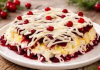 Maigāks par klasisko “Šūbu”: gatavoju košu svētku salātu “Rozā pantēra” ar manu slepeno sastāvdaļu