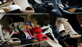 Kāpēc es vairs nekad neatdošu savas lietotās drēbes, satiekot cilvēku klātienē: “Tā bija mana kļūda”