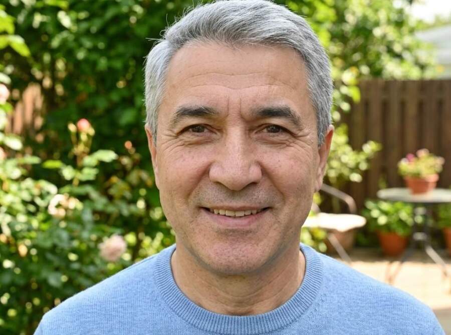 Divus mēnešus vedu Inesi(56) uz restorāniem, bet, tiklīdz es viņu uzaicināju pie sevis, viņa nekavējoties nometa masku