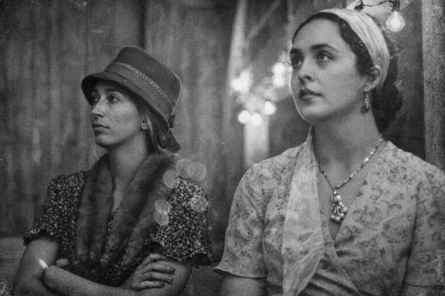 1996.gads un Zane atkal atradusi jaunu kavalieri; viņa mēģina izlausties no zelta būrīša kurā atrodas (8.daļa)