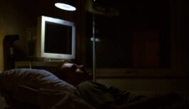 Nespēj aizmigt bez ieslēgta televizora vai fona trokšņa: lūk, ko saka eksperti