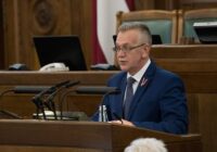 Rēzeknes dome pēdējā brīdī izvēlas mēru: amatā stājas Jānis Tutins