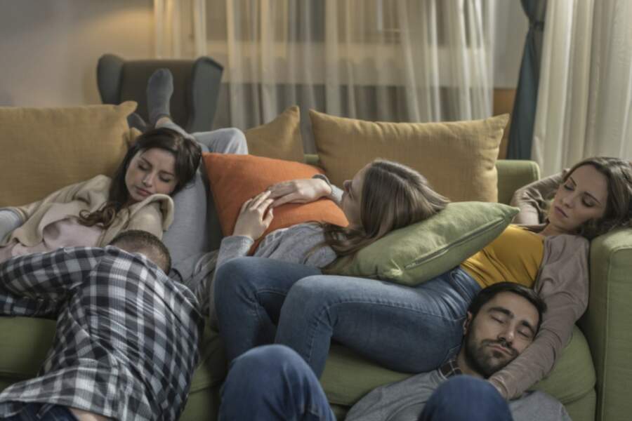 Kāpēc viesu uzņemšana mājās daudziem kļuvusi par slogu: 5 iemesli, kāpēc nevēlamies ciemiņus uz palikšanu