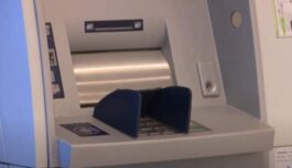 Kāds klients stipri vīlies “Swedbank” bankomāta darbībā: “Uzskatu, ka tas vairs nav normāli”