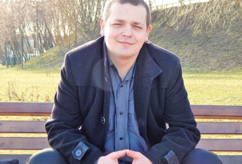 Vitālijs iepazīšanās vietnē norādīja: “Meklēju sievieti ar dzīvokli vai māju, citus variantus neizskatu”; mana atbilde viņu izsita no sliedēm