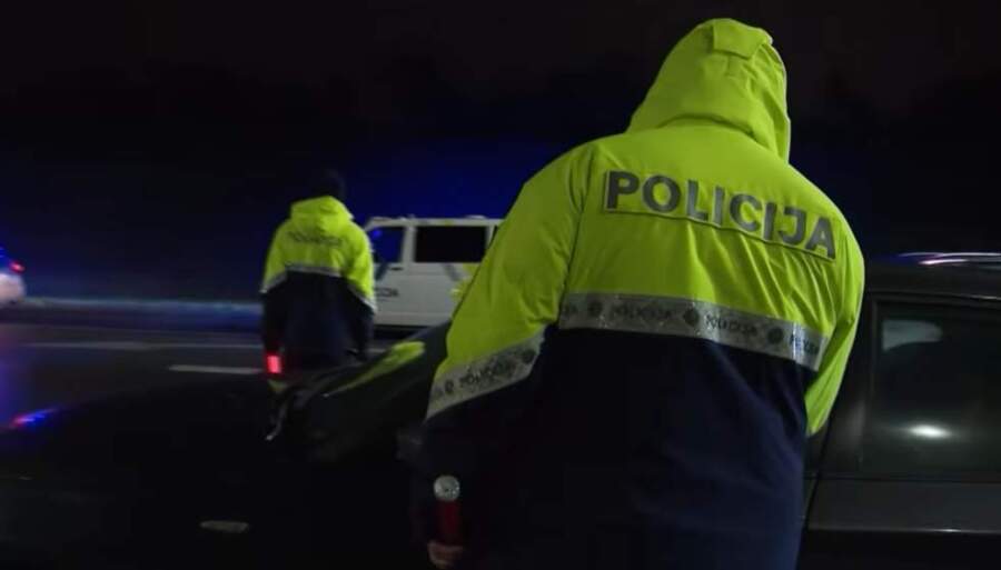 Šoferiem jābūt uzmanīgiem: uz Latvijas šosejām mainās ātruma ierobežojumi – jauna kārtība jau no 15. aprīļa