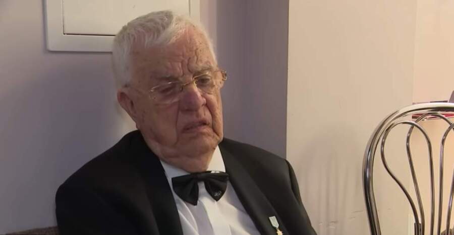 Krievijas medijos izskanējušas ziņas, ka Maestro Raimonds Pauls atrodas slimnīcā – kas patreiz zināms