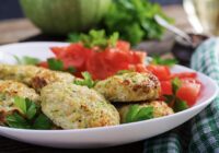 Ko pievienot maltajai gaļai, lai kotletes būtu sulīgas un mīkstas: vecmāmiņa gatavoja tikai šādi