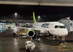 Degvielas krīze pasaulē sāk ietekmēt lidojumus: arī “airBaltic” pārskata maršrutus un atceļ atsevišķus reisus