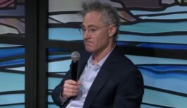 Divi ceļi uz panākumiem: Kuriem cilvēkiem mākslīgais intelekts nākotnē nespēs atņemt darbu Divi ceļi uz panākumiem: Kuriem cilvēkiem mākslīgais intelekts nākotnē nespēs atņemt darbu