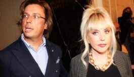 Beidzot tiek atklāts iemesls kāpēc Alla Pugačova palika viena Kiprā, kamēr vīrs ar bērniem devās pāri okeānam uz ASV Beidzot tiek atklāts iemesls kāpēc Alla Pugačova palika viena Kiprā, kamēr vīrs ar bērniem devās pāri okeānam uz ASV