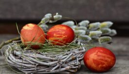 Vairāk nekā tikai pūpolu pušķis: kādas senas un jaunas tradīcijas šodien ienāk mūsu mājās