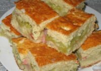 Rabarberu pīrāgs no omītes Dzidras krājumiem: Man tas vienmēr izdodas tik gards, ka iemīlējos jau no pirmā kumosa