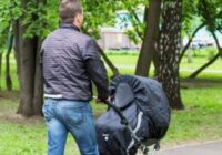 Vīrs Ilvars (49 gadi) aizbrauca peļņā un pazuda. Pēc nedēļas māsa atsūtīja foto: viņš ar ratiņiem kaimiņu rajonā