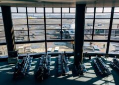 Sešas nedēļas līdz tukšām tvertnēm: Irānas konflikts draud paralizēt Eiropas aviāciju